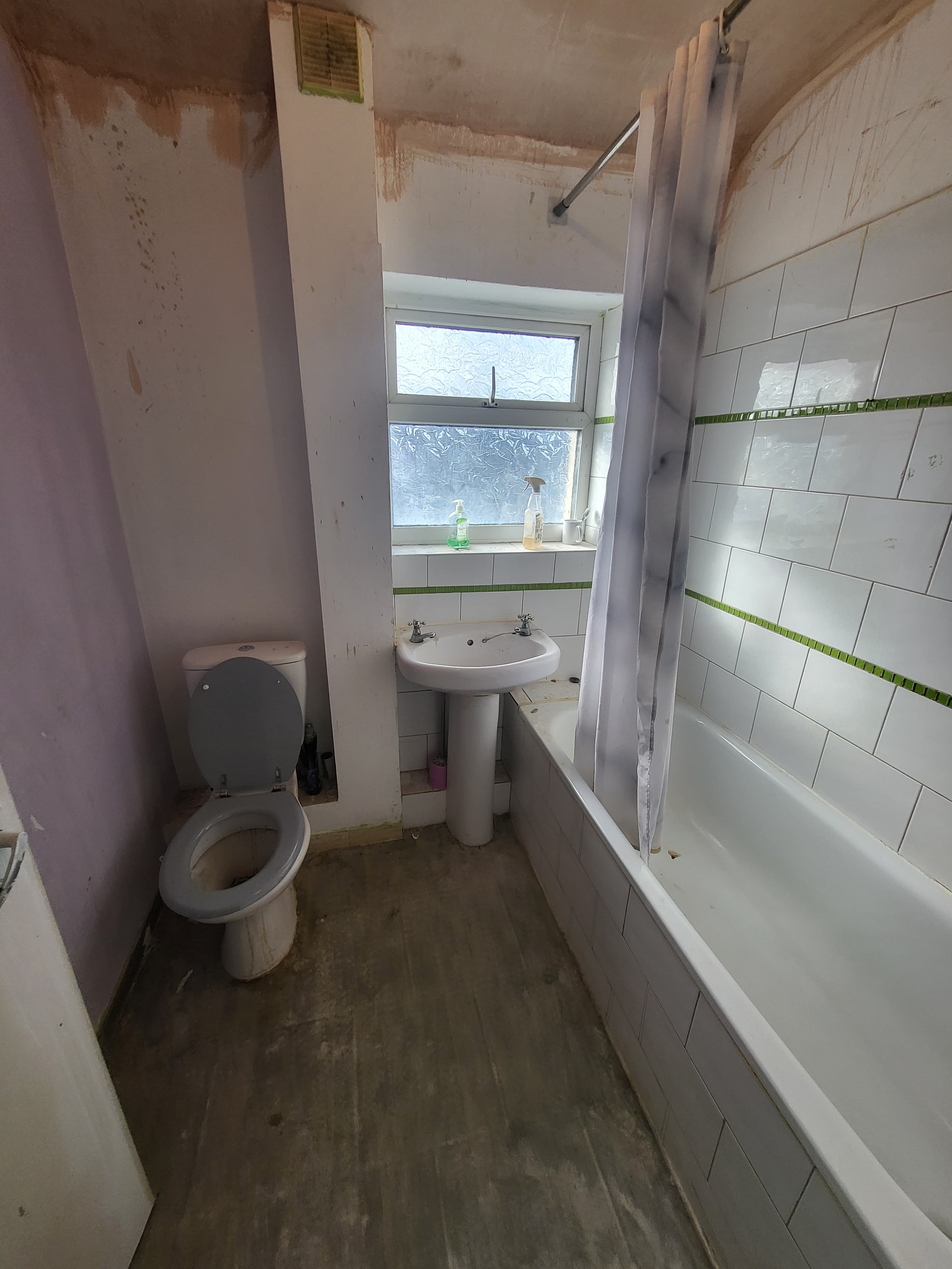 Modern Master Bathroom - Before