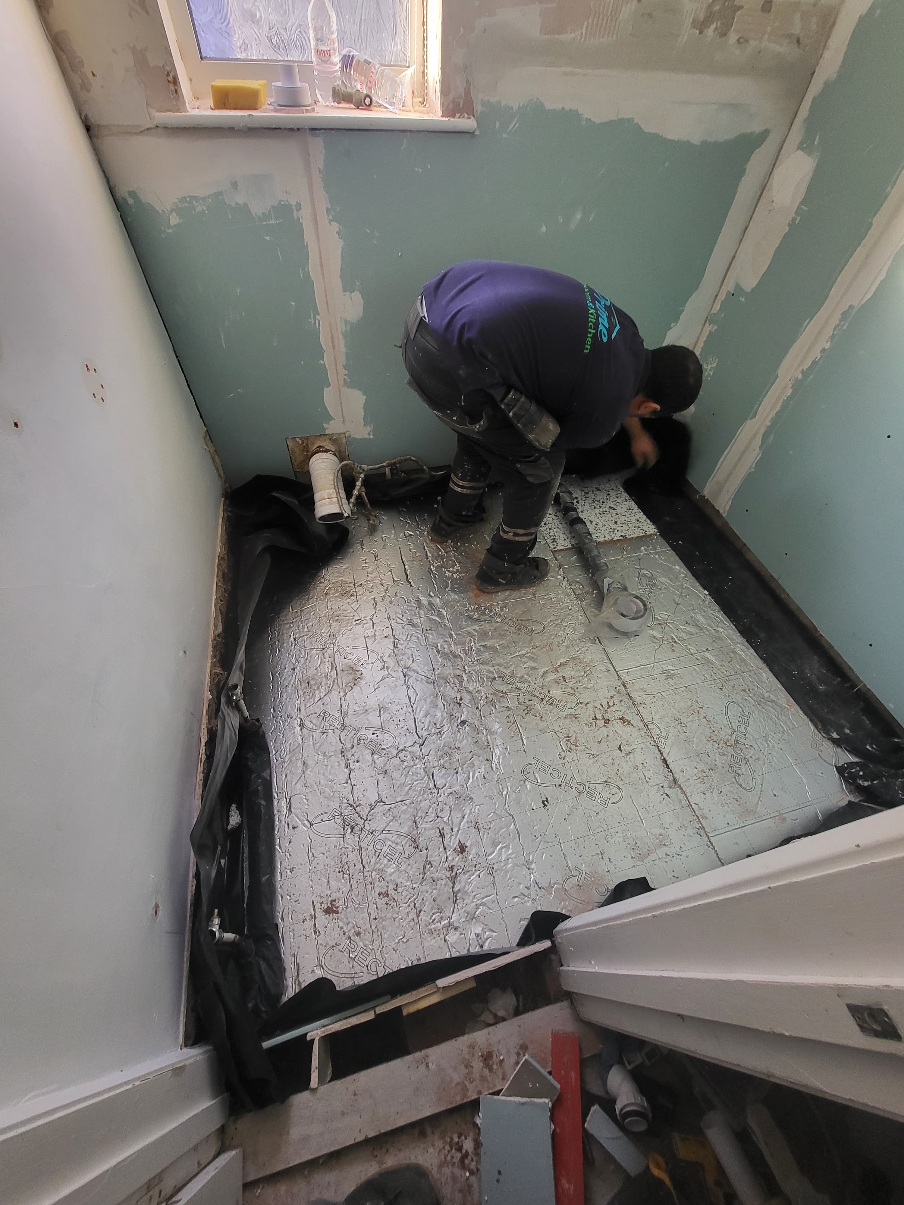 Bathroom Update - Before